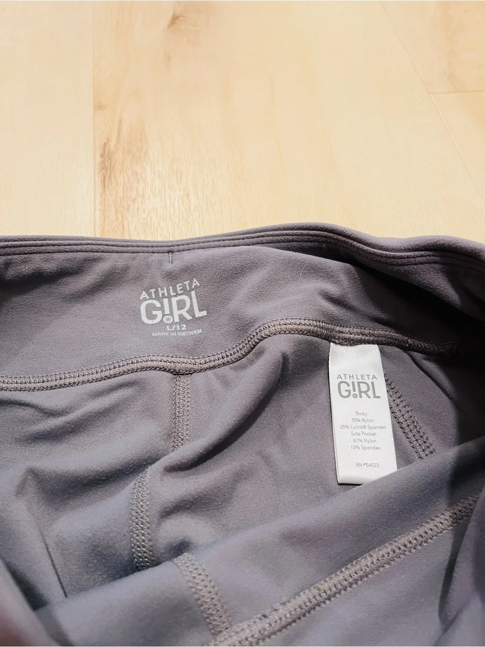 Athleta Girl L(12) Capri Leggings